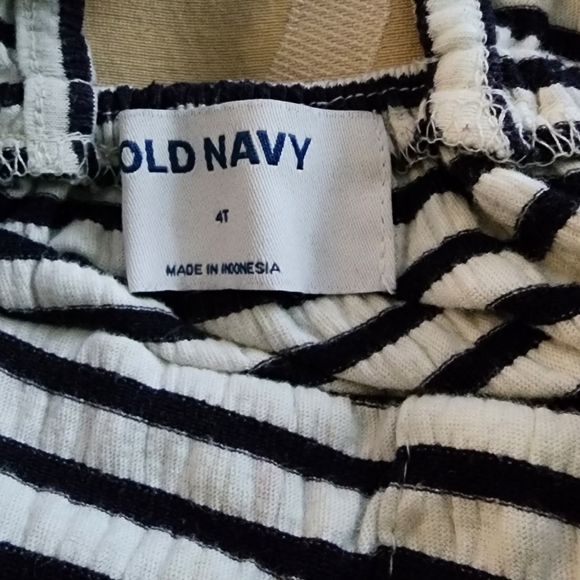4T Old Navy Girls Dress - Picture 5 of 5